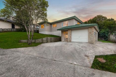 Photo of property in 20 Quincey Place, Massey, Auckland, 0614