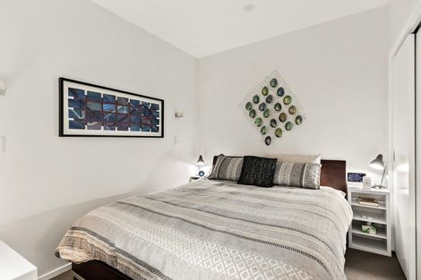 Photo of property in Las Olas De Cuba, 1/35 Torrens Terrace, Mount Cook, Wellington, 6011