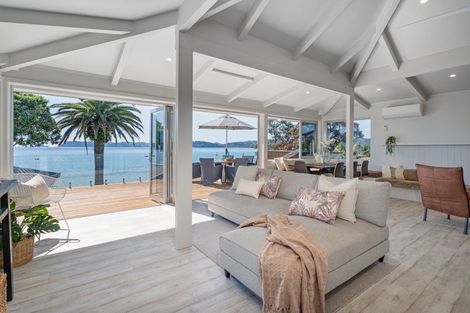 Photo of property in 115 Buffalo Beach Sh25 Road, Whitianga, 3510