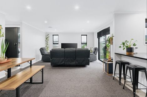 Photo of property in 19 Peake Road, Cambridge, Hamilton, 3283