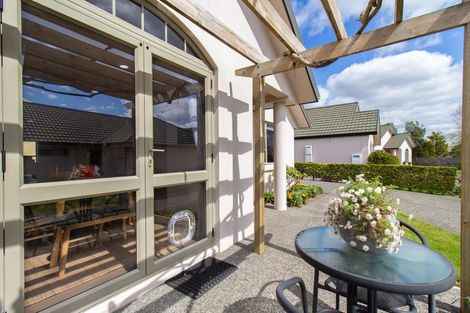 Photo of property in 285unit Vaughan Road, Owhata, Rotorua, 3010