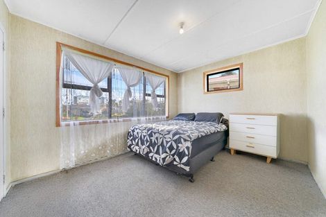Photo of property in 9 Michelle Place, Mangere, Auckland, 2022