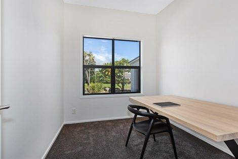 Photo of property in 18 Rifleman Lane, Paraparaumu Beach, Paraparaumu, 5032