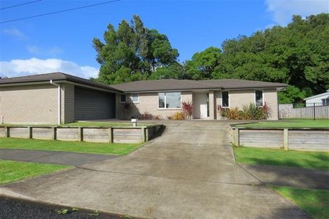 Photo of property in 396 Mangorei Road, Highlands Park, New Plymouth, 4312