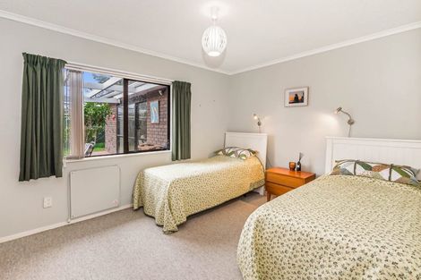 Photo of property in 12 Tobys Way, Waikanae Beach, Waikanae, 5036