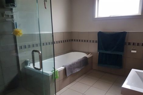 Photo of property in 24 Ake Ake Avenue, Hokowhitu, Palmerston North, 4410