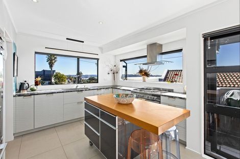 Photo of property in 5 Duncansby Road, Stanmore Bay, Whangaparaoa, 0932