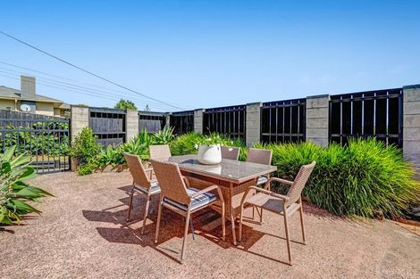 Photo of property in 12 Makiri Street, Helensville, 0800