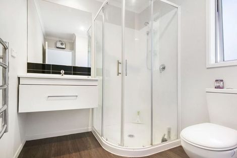 Photo of property in 80 North Avon Road, Richmond, Christchurch, 8013