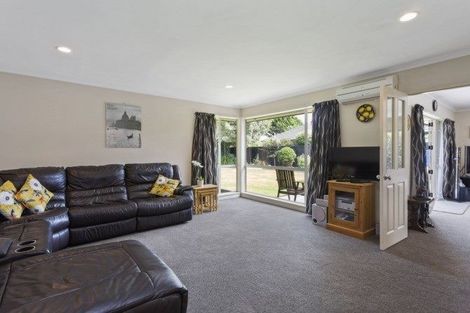 Photo of property in 4 Cobden Place, Woodend, 7610