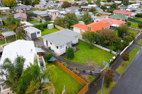 Photo of property in 33 English Street, St Andrews, Hamilton, 3200