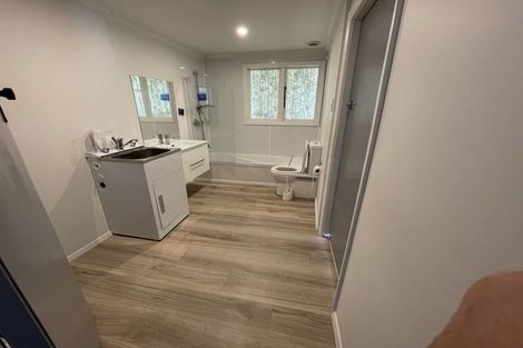 Photo of property in 1/72 Derwent Street, Island Bay, Wellington, 6023