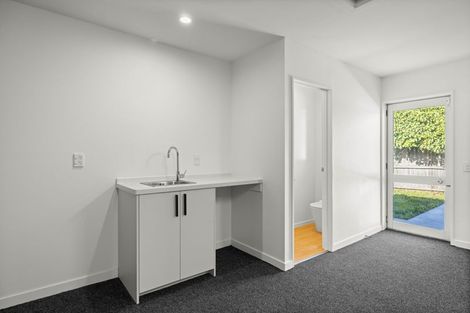 Photo of property in 9 Shearwater Drive, Woolston, Christchurch, 8023