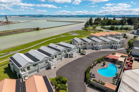 Photo of property in Harbour View, 13/100 Customhouse Street, Gisborne, 4010
