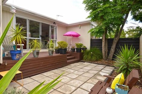 Photo of property in 5/72 Portage Road, New Lynn, Auckland, 0600