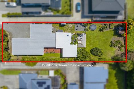 Photo of property in 39 Tiromoana Road, Raumati South, Paraparaumu, 5032