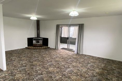 Photo of property in 70 Newbie Street, Heidelberg, Invercargill, 9812