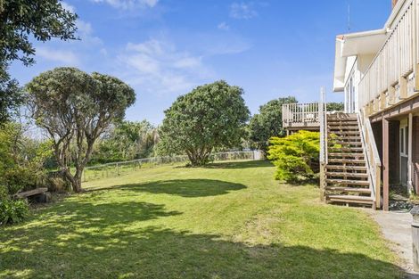 Photo of property in 7 Nuhaka Place, Paraparaumu Beach, Paraparaumu, 5032