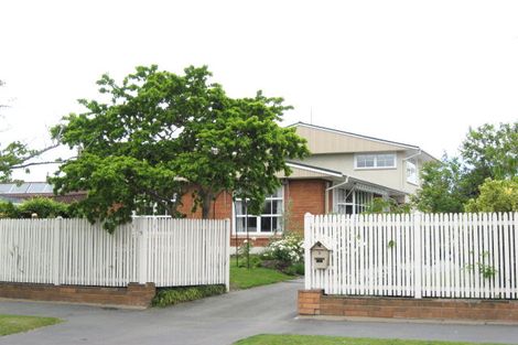 Photo of property in 5 Hawkswood Place, Avonhead, Christchurch, 8042