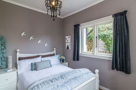 Photo of property in 23 Pembroke Road, Northland, Wellington, 6012