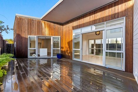 Photo of property in 33 Kanuka Road, Hobsonville, Auckland, 0616