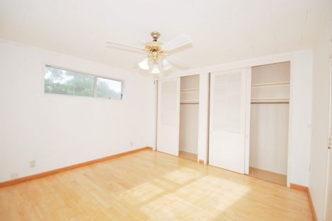 Photo of property in 14 Minaret Drive, Bucklands Beach, Auckland, 2014