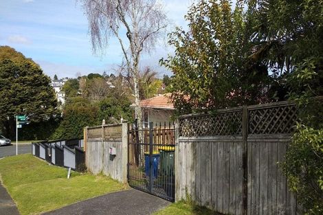 Photo of property in 27 Cheval Drive, Totara Vale, Auckland, 0629