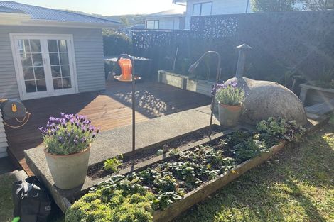 Photo of property in 18 Kaitangata Crescent, Kelson, Lower Hutt, 5010