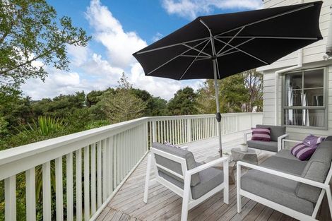 Photo of property in 44 Ravenstone Place, Chatswood, Auckland, 0626