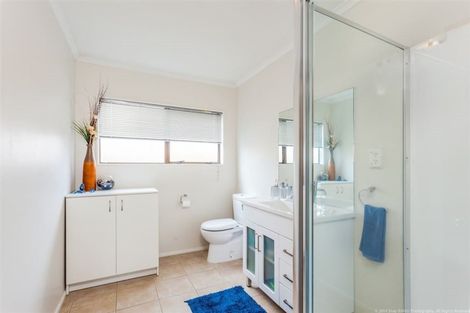 Photo of property in 1/15 Newington Road, Henderson, Auckland, 0612