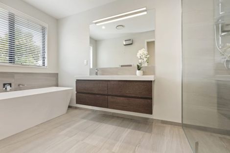 Photo of property in 8 Jozecom Place, Rolleston, 7614