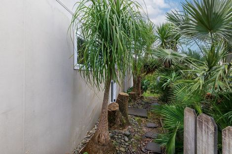 Photo of property in 53 Rua Road, Glen Eden, Auckland, 0602