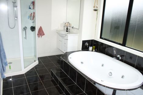 Photo of property in 17 Cairnbrae Drive, Prebbleton, 7604