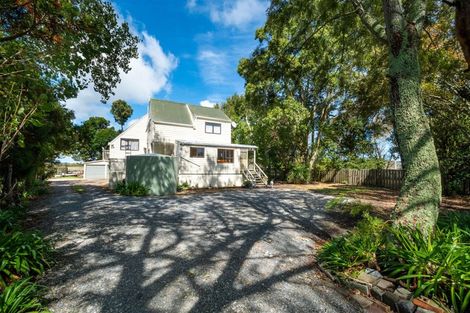 Photo of property in 2162 State Highway 16, Helensville, 0875