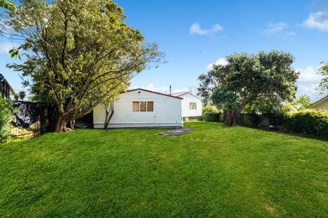Photo of property in 9 Imperial Place, Henderson, Auckland, 0612