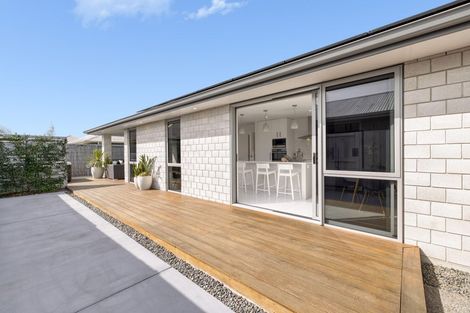 Photo of property in 19 Taioma Close, Papamoa, 3118