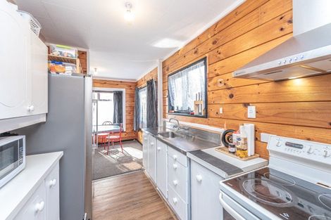 Photo of property in 21 Manuka Street, Castlecliff, Whanganui, 4501