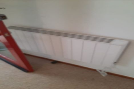 Photo of property in 3/1 Sturges Road, Henderson, Auckland, 0610