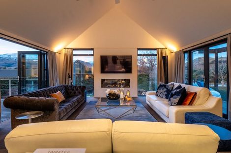 Photo of property in 1 Wellswood Way, Lower Shotover, Queenstown, 9371