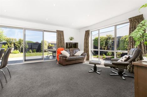 Photo of property in 11 Ambrosia Lane, Aidanfield, Christchurch, 8025