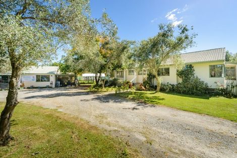 Photo of property in 1590 State Highway 3, Awahuri, Palmerston North, 4476
