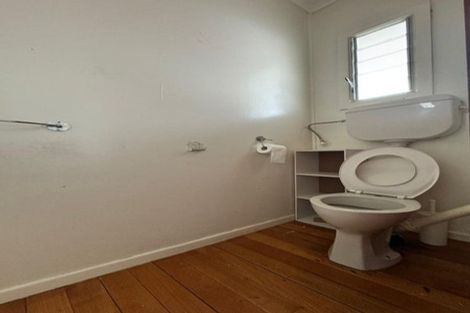 Photo of property in 9 Spargo Road, Massey, Auckland, 0614