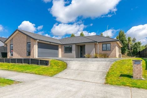 Photo of property in 18 Patatee Terrace, Baverstock, Hamilton, 3200