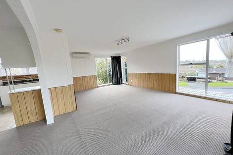 Photo of property in 5 Kilcar Place, Massey, Auckland, 0614