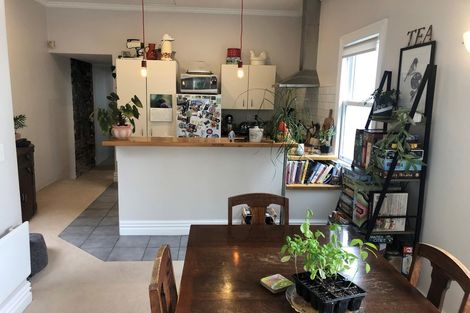 Photo of property in 9 Royal Street, Berhampore, Wellington, 6023