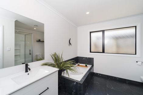 Photo of property in 6 Ngaio Street, West End, Palmerston North, 4412