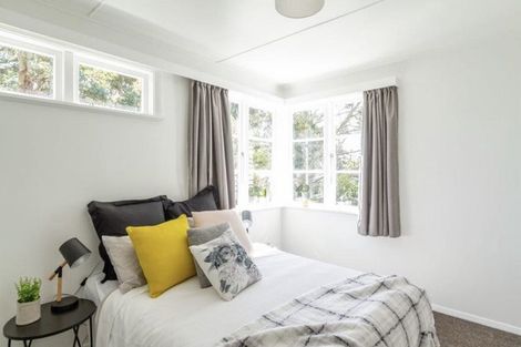 Photo of property in 33 Kopara Grove, Stokes Valley, Lower Hutt, 5019