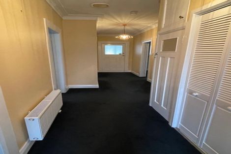 Photo of property in 21 Burrows Avenue, Karori, Wellington, 6012