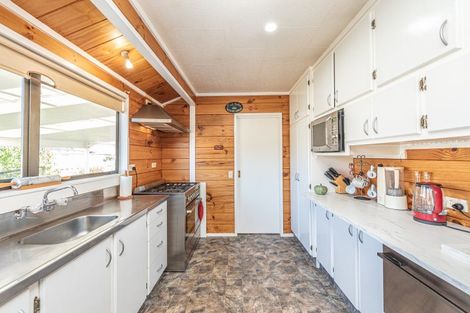 Photo of property in 49 Manuka Street, Castlecliff, Whanganui, 4501