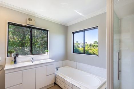 Photo of property in 23 Harvey Street, Waipahihi, Taupo, 3330